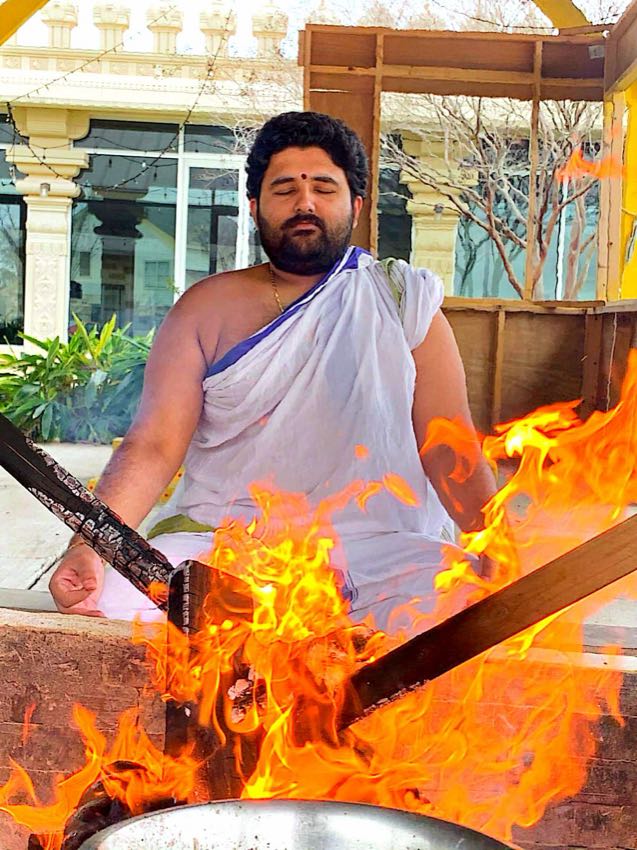CHANDI HOMAM — photo 4 of 9